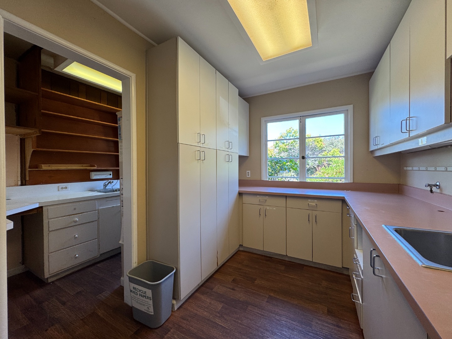 917 The Alameda Image #17