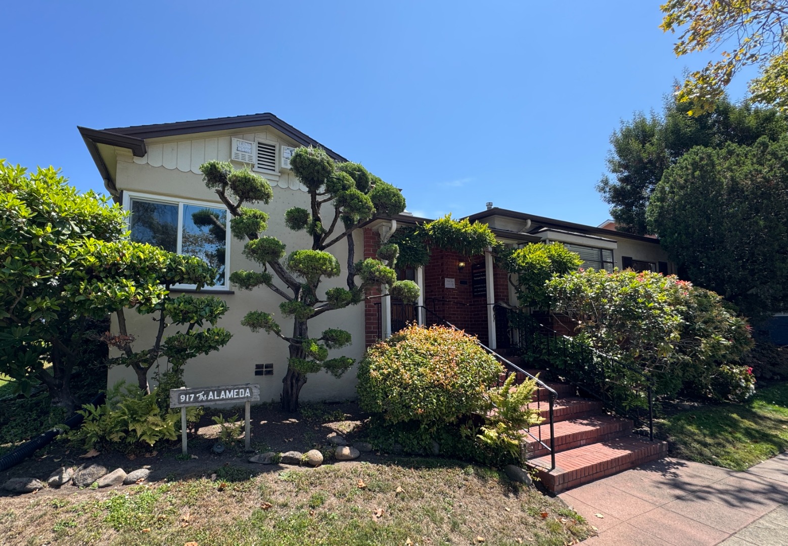 917 The Alameda Image #2