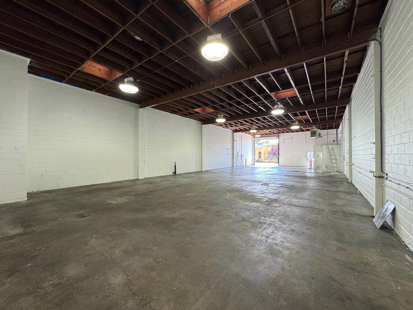 1052 Dwight Way Image #11